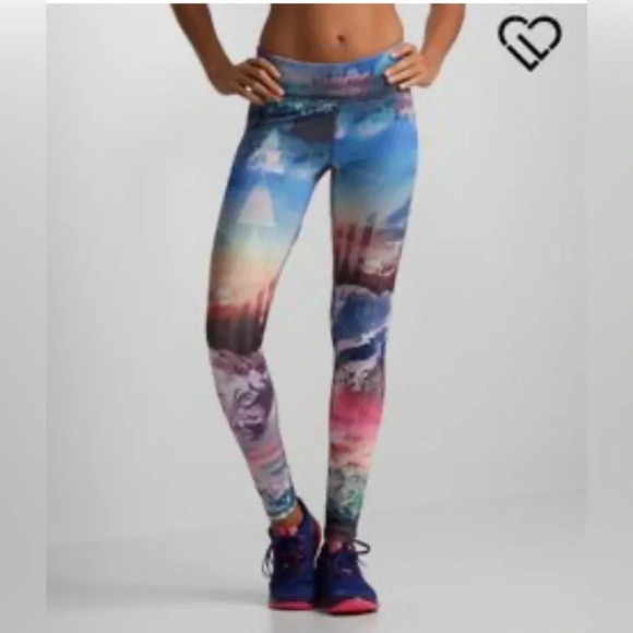 Aeropostale Pants - Aeropostale Live Love Dream Leggings with Mountains XS